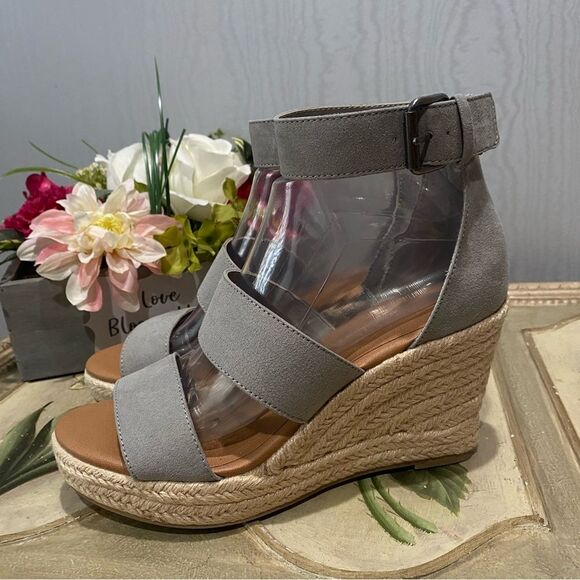 Dolcetta Suze Espadrille Wedges Faux Suede Smoke Gray Back Zip Sz 8 NWT - Picture 4 of 15